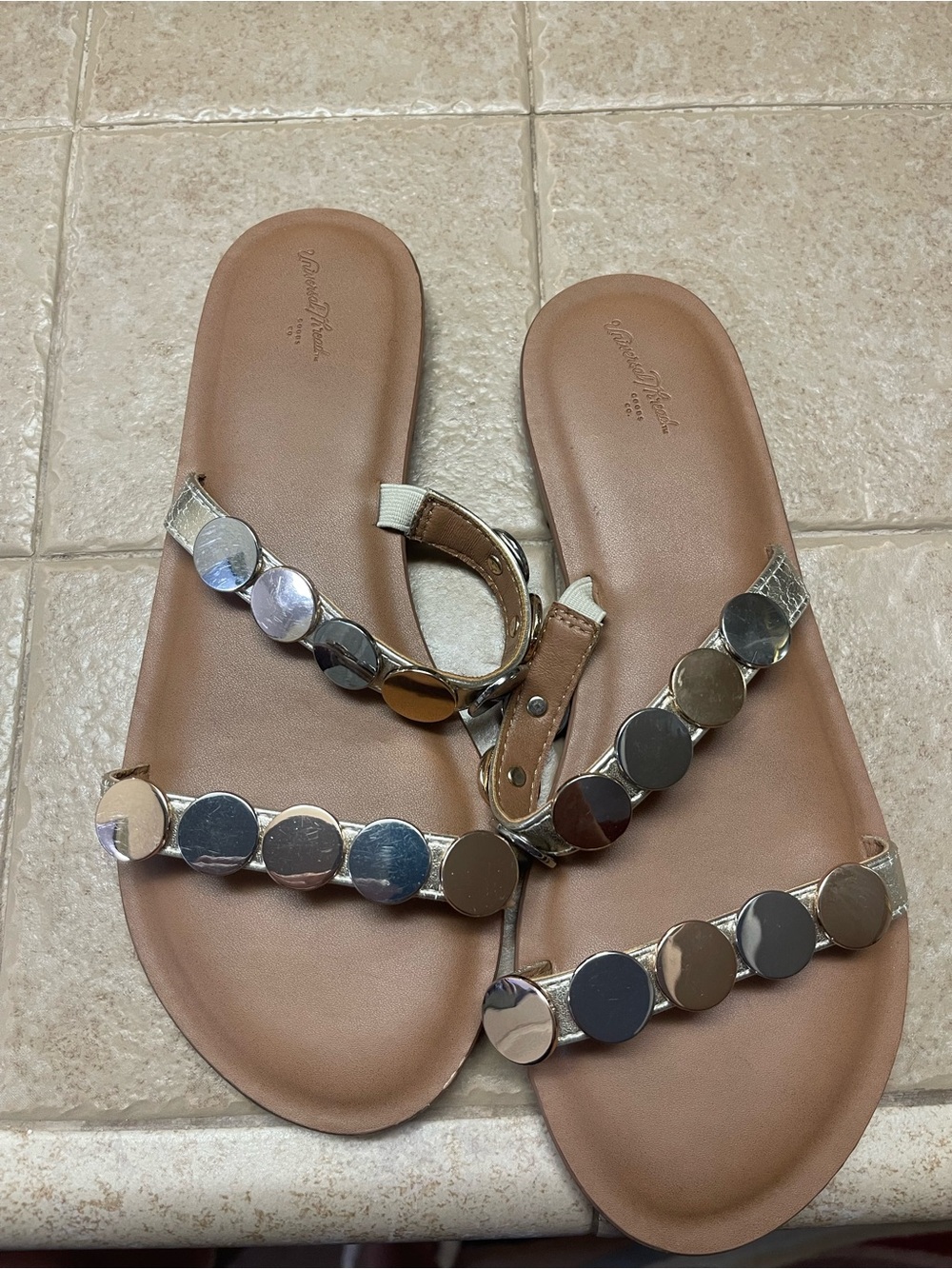 Universal Thread Tan Slide Sandals with Metallic Disc Accents